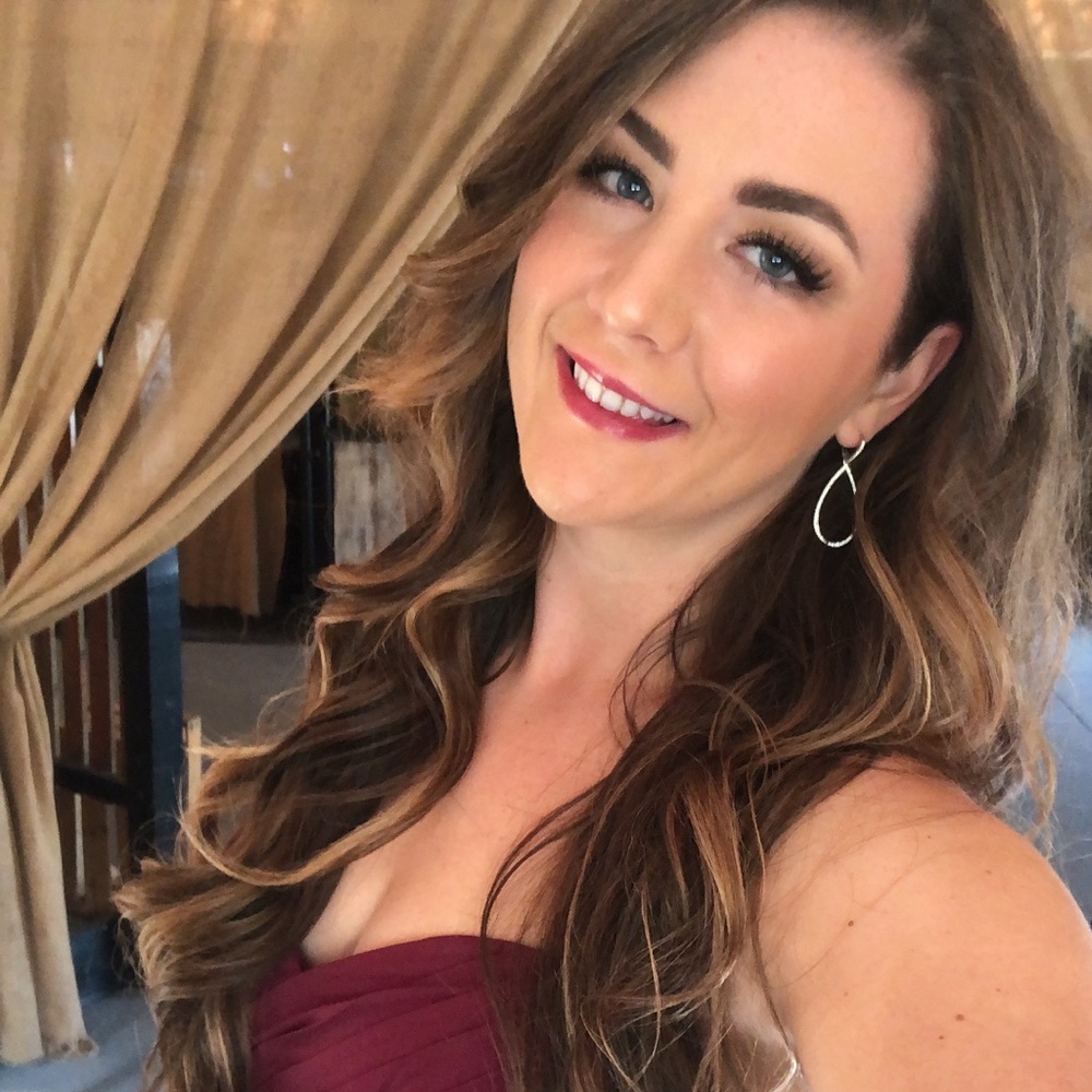 Meet your Posher, Sshelbie